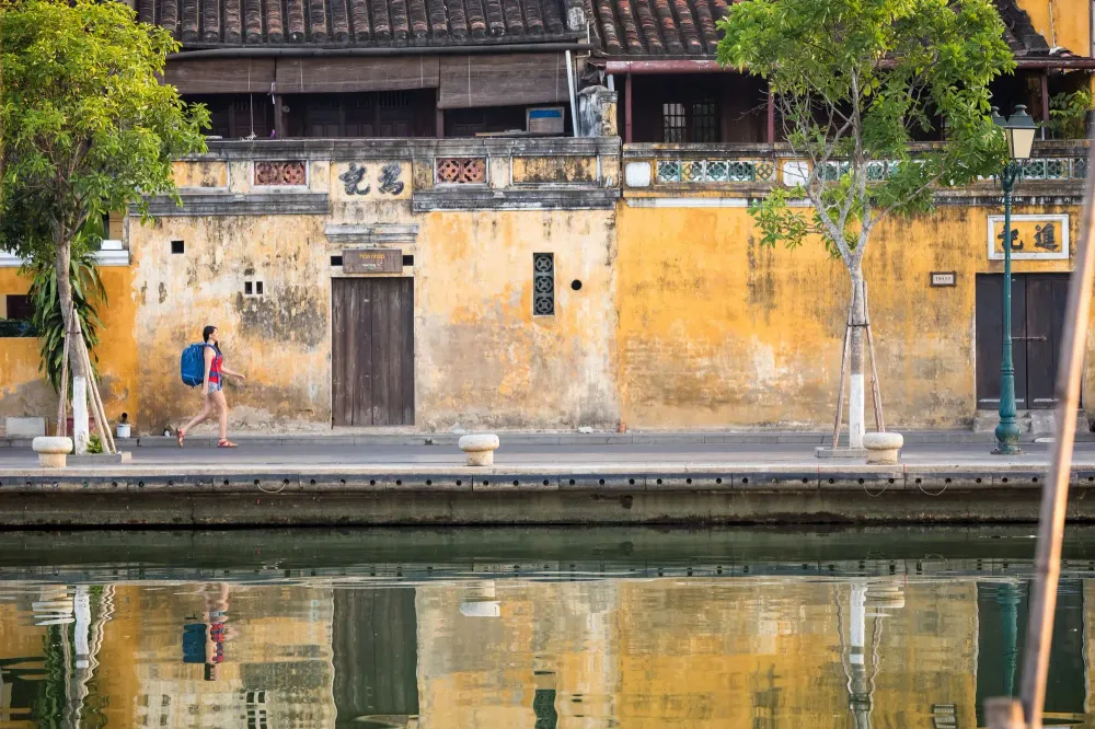 Girl wearing the Osprey Ozone Duplex backpack in Vietnam